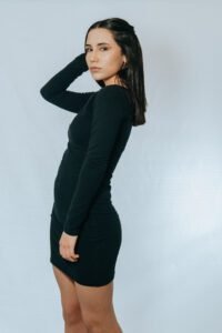 book paula primer look vestido negro 2