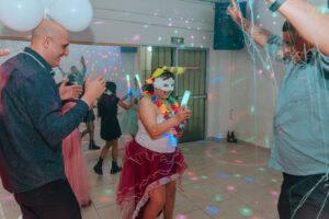 cotillon colorido fiesta yanaina 2