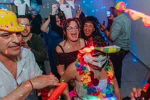 cotillon colorido fiesta yanaina 5