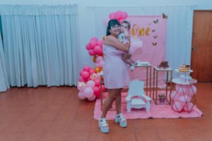 delfina primer ano con madre 1