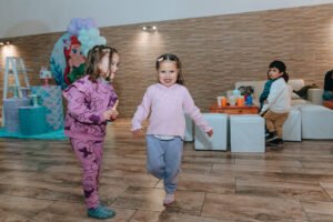 nadia con amigos cumpleanos infantil 4