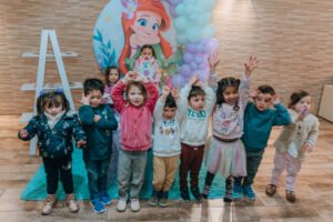 nadia con amigos cumpleanos infantil 6