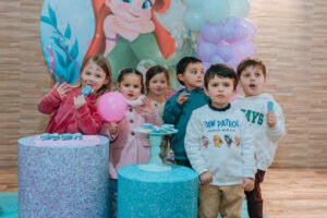 nadia con amigos cumpleanos infantil 7