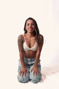 noelia retrato en blanco 1