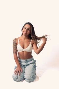 noelia retrato en blanco 2