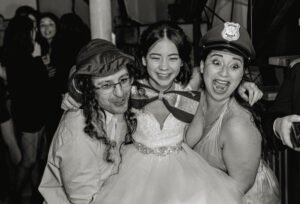 quince agustina cabina disfraces 5