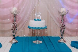 quince noelia decoracion torta mesa 2