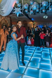 quince noelia vals invitado