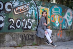 book montevideo lucia pared graffitti 2